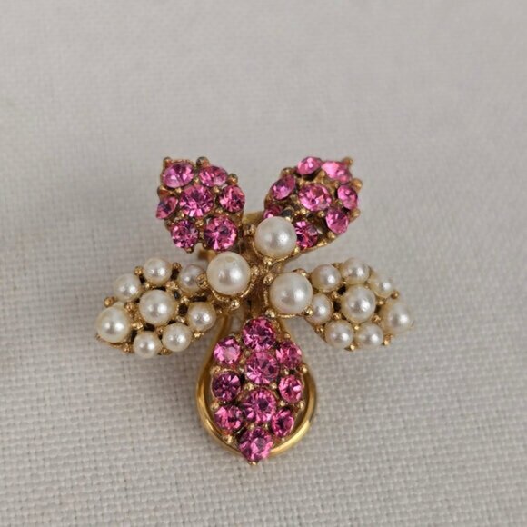 Vintage BSK Pink Crystal & Faux Pearl Clip On Earrings - Picture 2 of 5